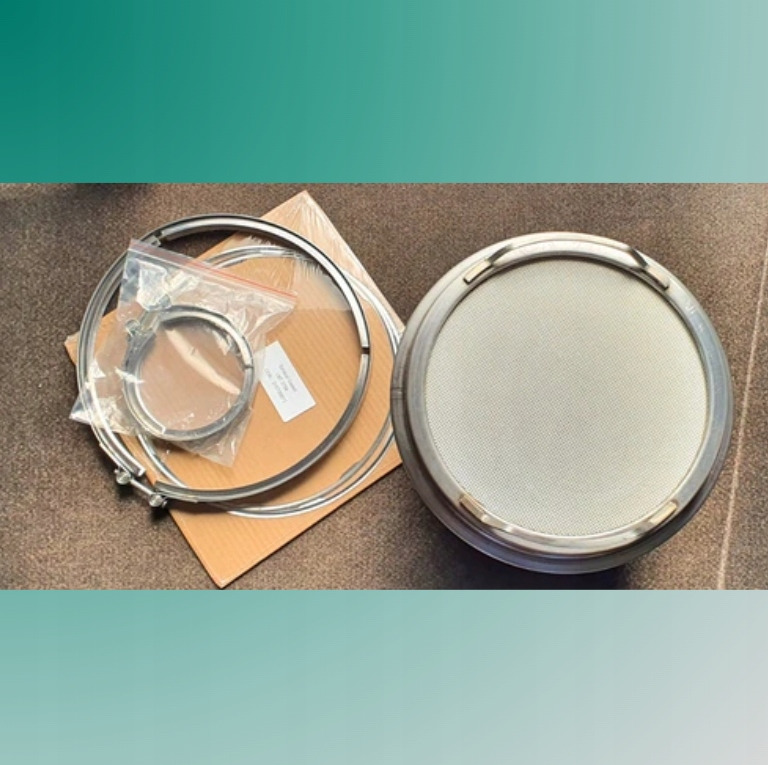 Nowy DPF Volvo FH Euro 6 + Zestaw Uszczelek - كاتم الصوت/ نظام العادم - شاحنة: صور 1 Nowy DPF Volvo FH Euro 6 + Zestaw Uszczelek - كاتم الصوت/ نظام العادم - شاحنة: صور 1