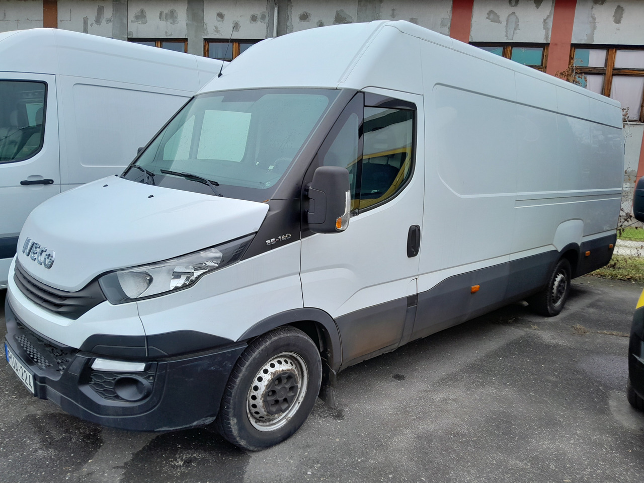 IVECO Daily 35S14 - الشاحنات الصغيرة صندوق مغلق: صور 2 IVECO Daily 35S14 - الشاحنات الصغيرة صندوق مغلق: صور 2