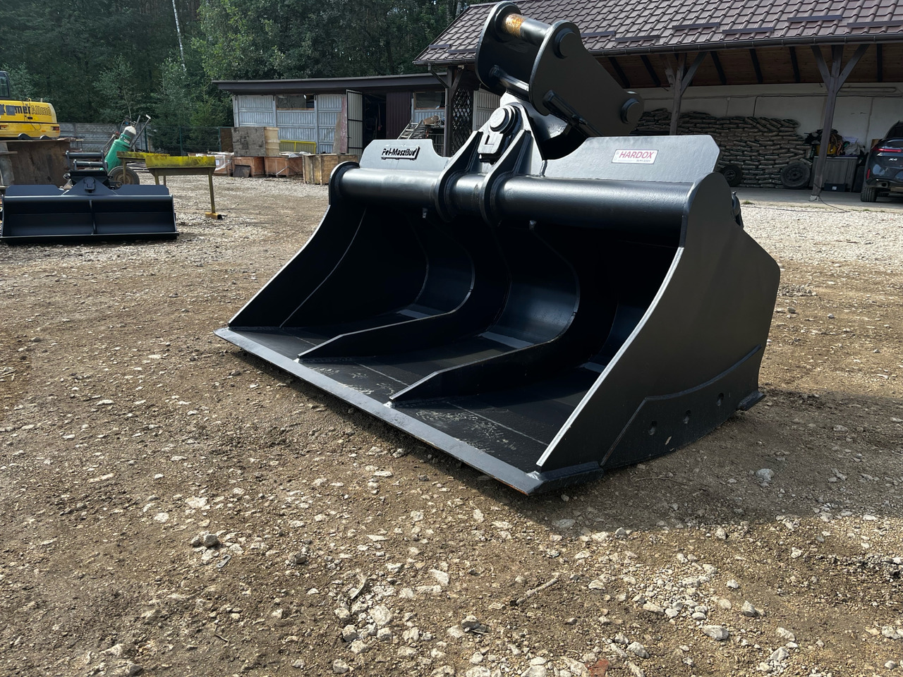 Łyżka skarpowa hydraulicznie uchylna 1.4m3 - بكت حفار - بكت حفار: صور 2 Łyżka skarpowa hydraulicznie uchylna 1.4m3 - بكت حفار - بكت حفار: صور 2