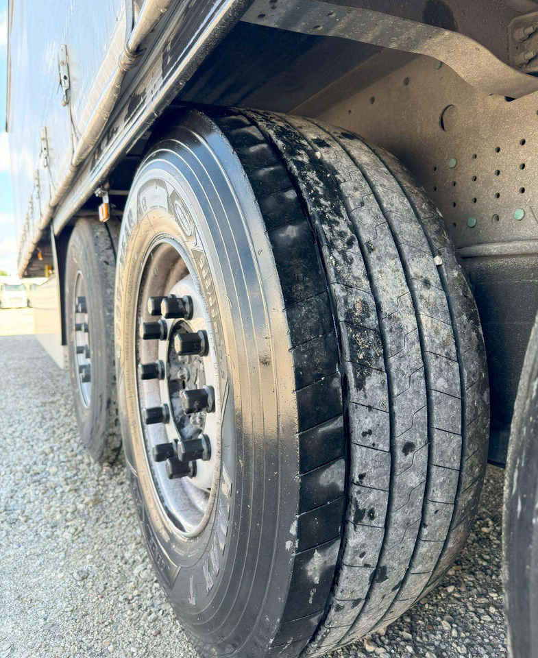 الخيمة نصف مقطورة Schmitz Cargobull SCB: صور 8