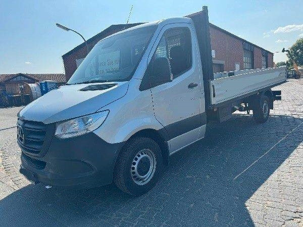 Mercedes-Benz 319 CDI - الشاحنات الصغيرة المسطحة: صور 3 Mercedes-Benz 319 CDI - الشاحنات الصغيرة المسطحة: صور 3