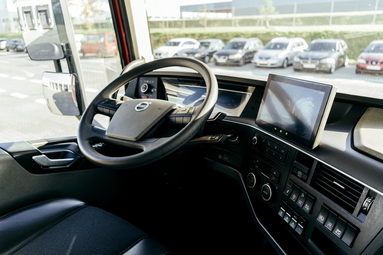 شاحنة ستارة Volvo FH: صور 28