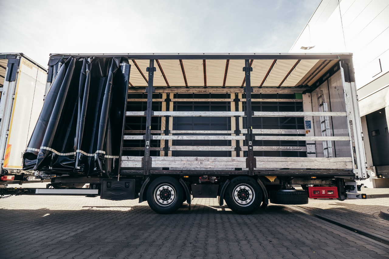 شاحنة ستارة Volvo FH: صور 45