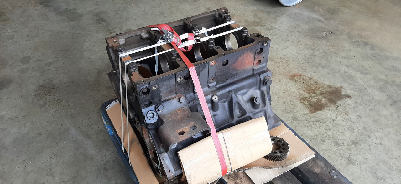 Gebrauchter Motorblock MB Actros 1844, Euro 5, Typ : OM 501 LA, Artikel - Nr. : A 541 010 21 05 - كتلة اسطوانة - شاحنة: صور 3 Gebrauchter Motorblock MB Actros 1844, Euro 5, Typ : OM 501 LA, Artikel - Nr. : A 541 010 21 05 - كتلة اسطوانة - شاحنة: صور 3