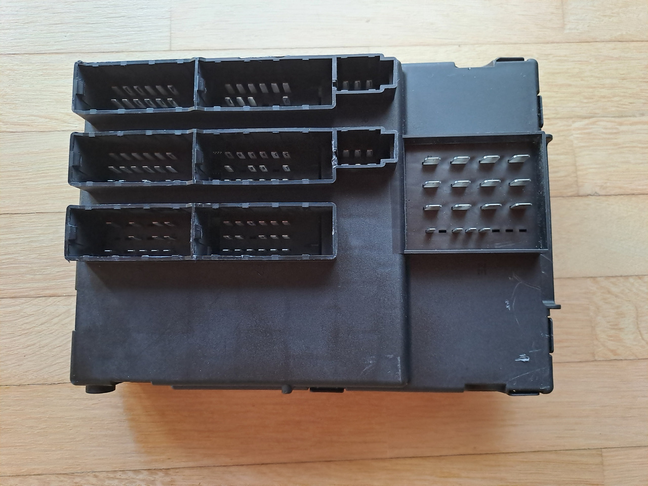 Gebrauchtes MAN TGL / TG2 Steuergerät Zentraler Bordrechner, Artikel - Nr. : 81.25806 - 7096 - كتلة التحكم - شاحنة: صور 2 Gebrauchtes MAN TGL / TG2 Steuergerät Zentraler Bordrechner, Artikel - Nr. : 81.25806 - 7096 - كتلة التحكم - شاحنة: صور 2