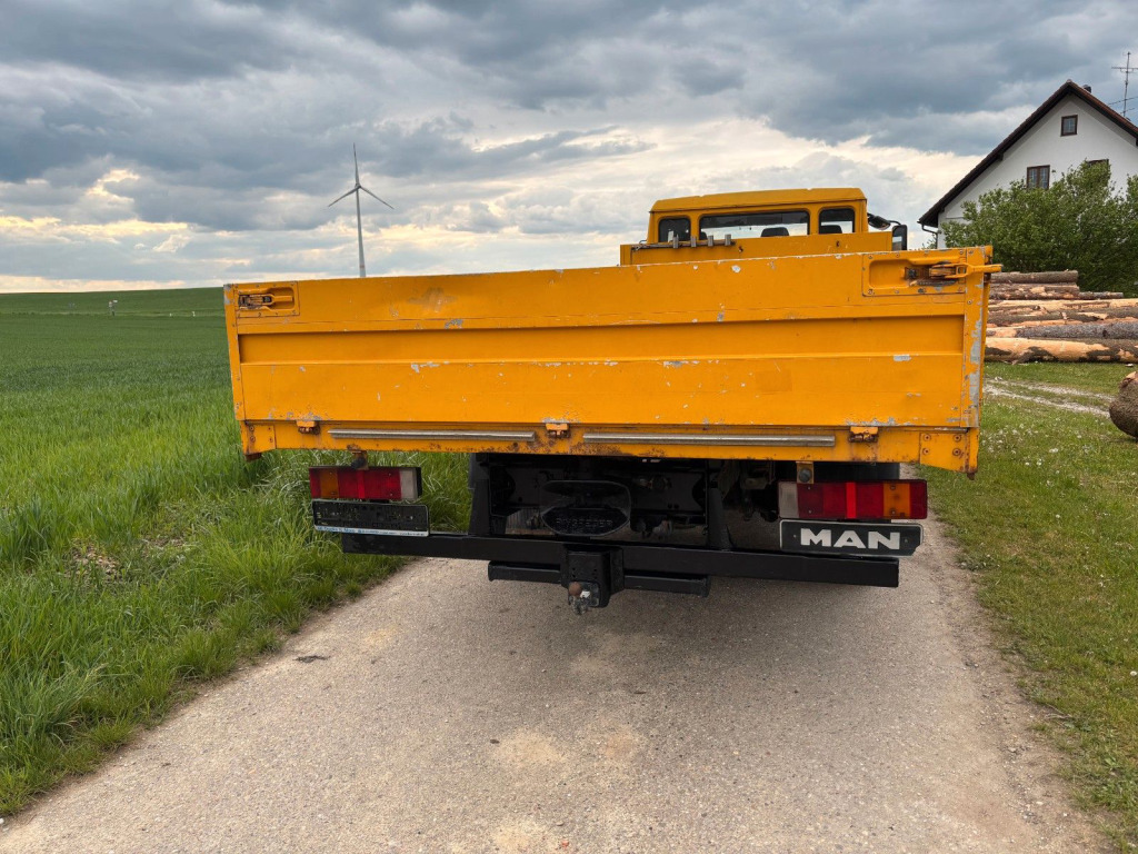 MAN 8.224 L 2000 - شاحنات مسطحة: صور 5 MAN 8.224 L 2000 - شاحنات مسطحة: صور 5