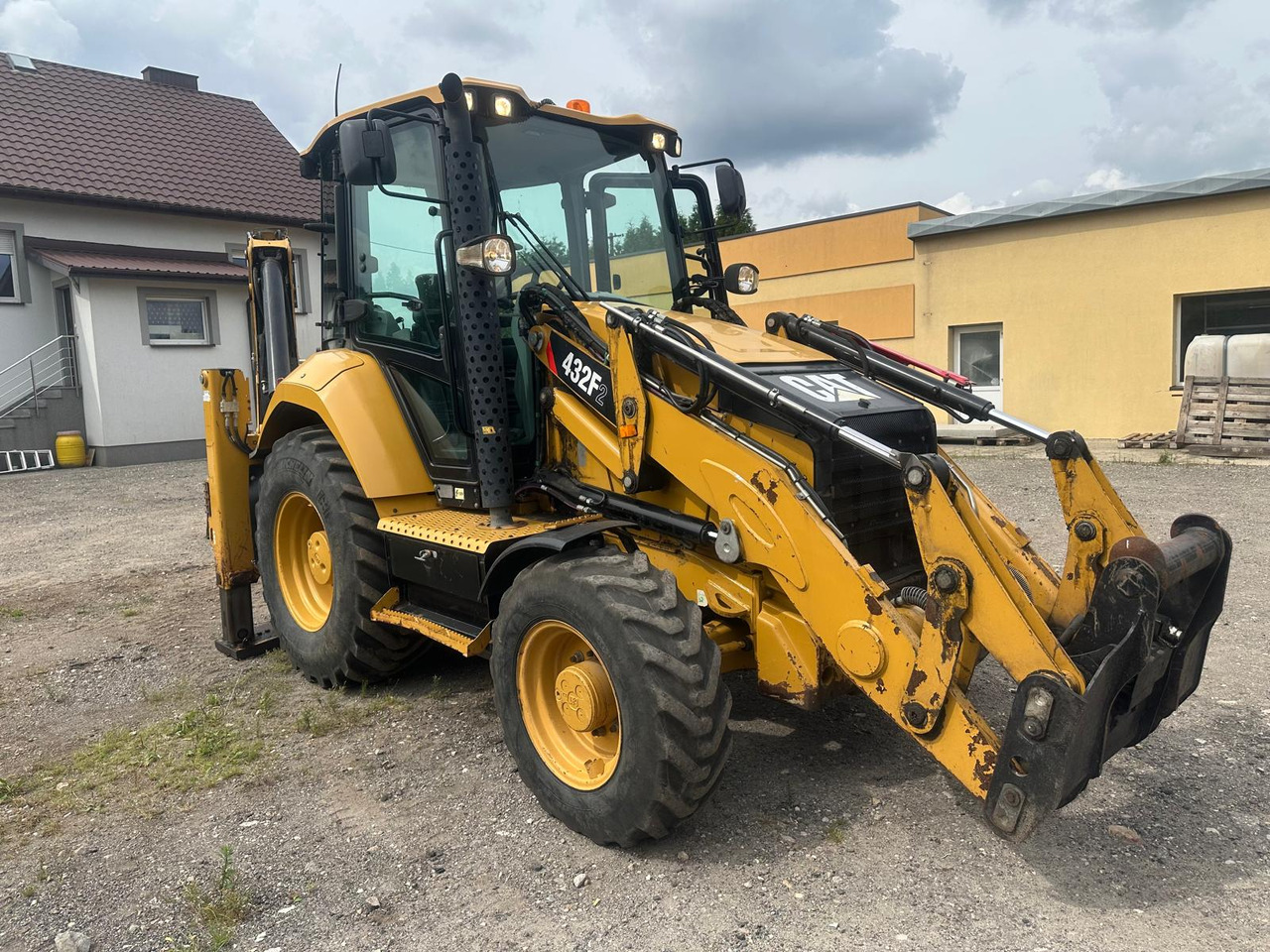 CATERPILLAR 432 F2 - حفارة: صور 1 CATERPILLAR 432 F2 - حفارة: صور 1