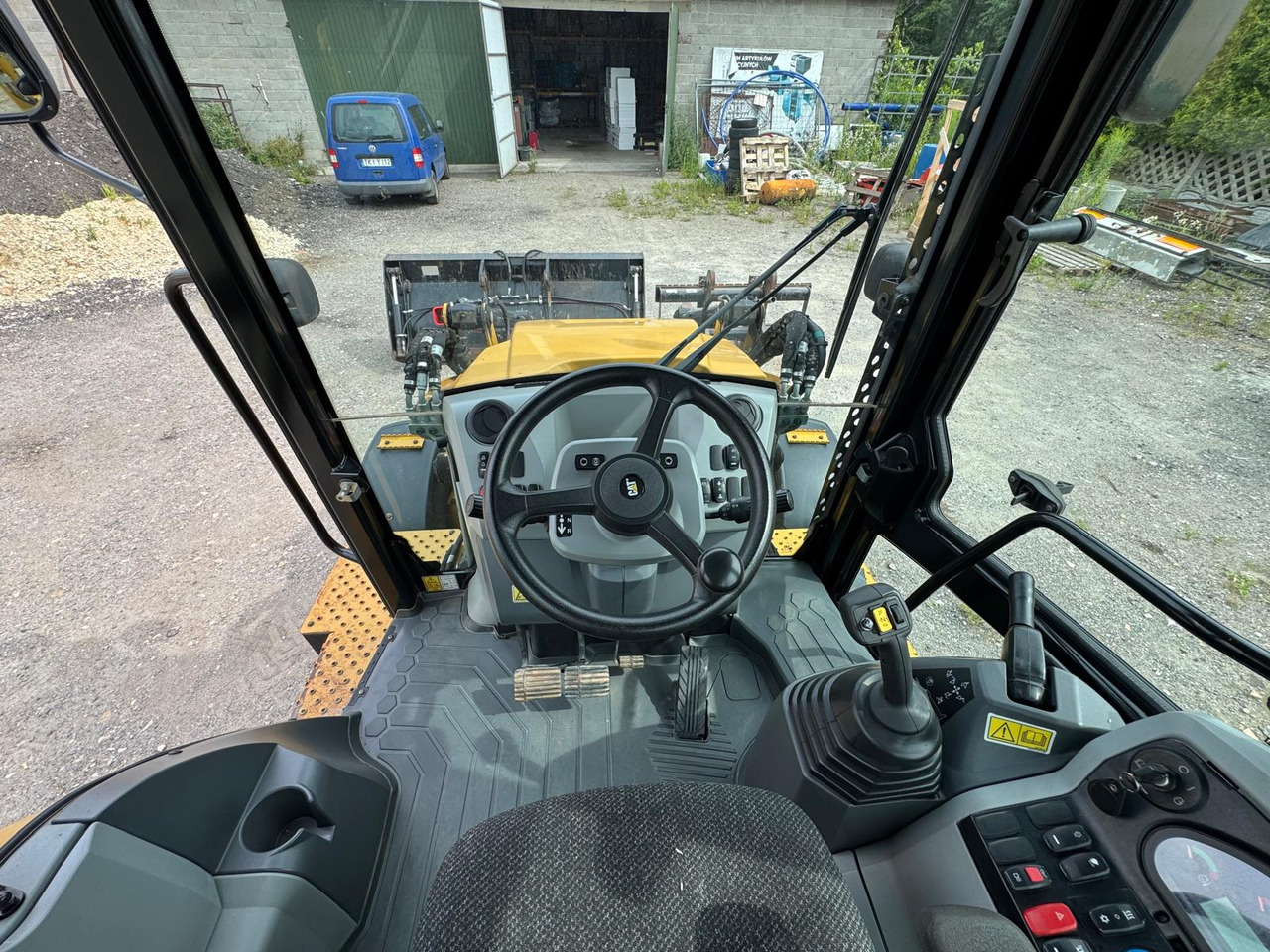 CATERPILLAR 432 F2 - حفارة: صور 5 CATERPILLAR 432 F2 - حفارة: صور 5