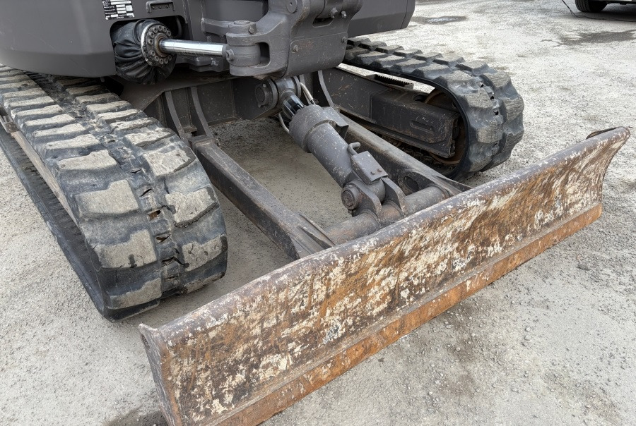 VOLVO ECR88D - حفارة مصغرة: صور 5 VOLVO ECR88D - حفارة مصغرة: صور 5