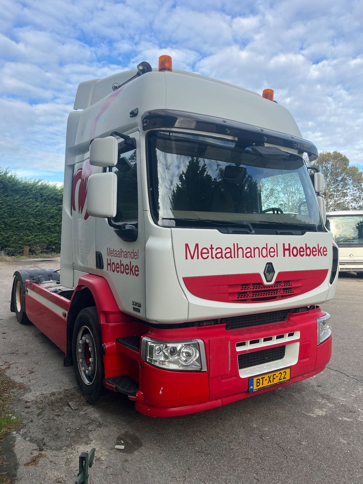 Renault Premium 320 - شاحنة جرار: صور 3 Renault Premium 320 - شاحنة جرار: صور 3