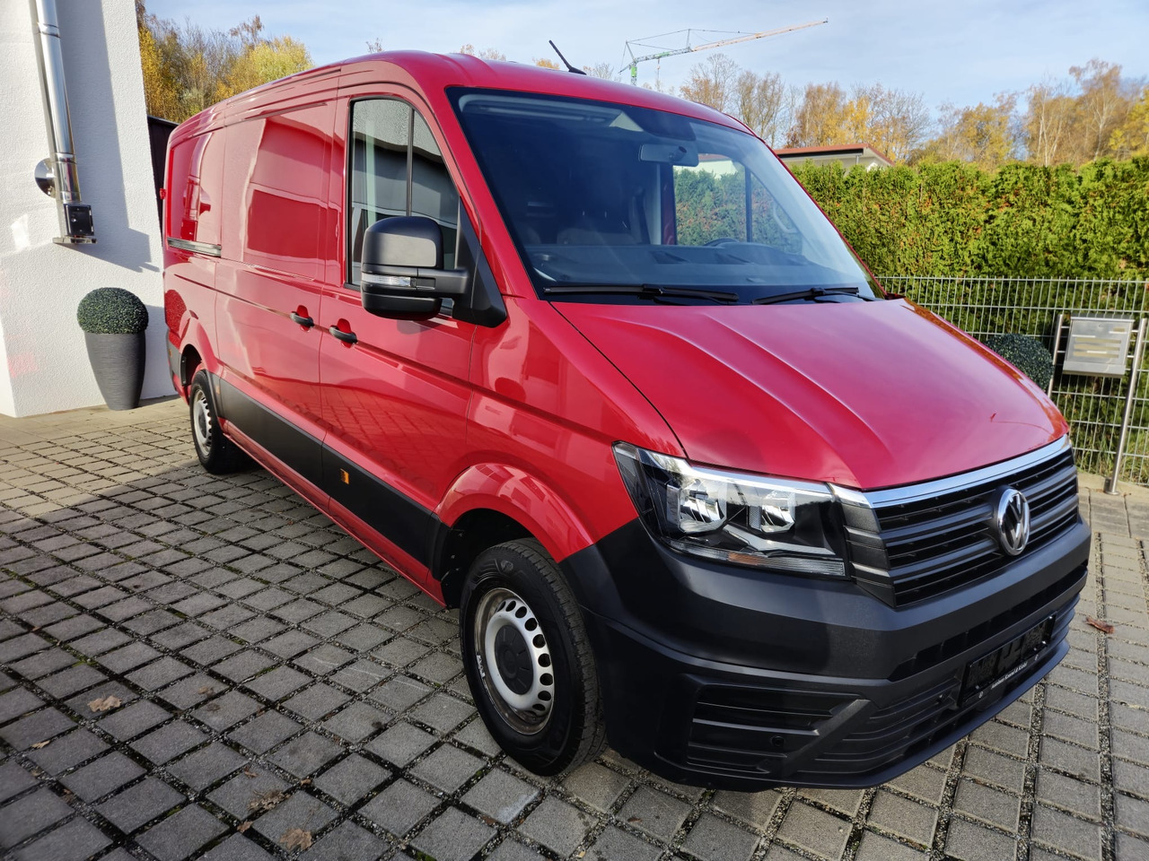 Volkswagen Crafter Kasten 35 FWD mittellang/Kamera/Navi/App - فان: صور 2 Volkswagen Crafter Kasten 35 FWD mittellang/Kamera/Navi/App - فان: صور 2