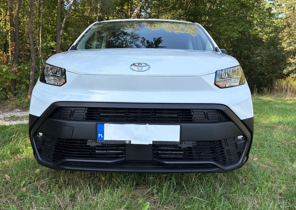 Toyota Proace City Verso 1.5 D-4D Combi - فان المدمجة: صور 2 Toyota Proace City Verso 1.5 D-4D Combi - فان المدمجة: صور 2