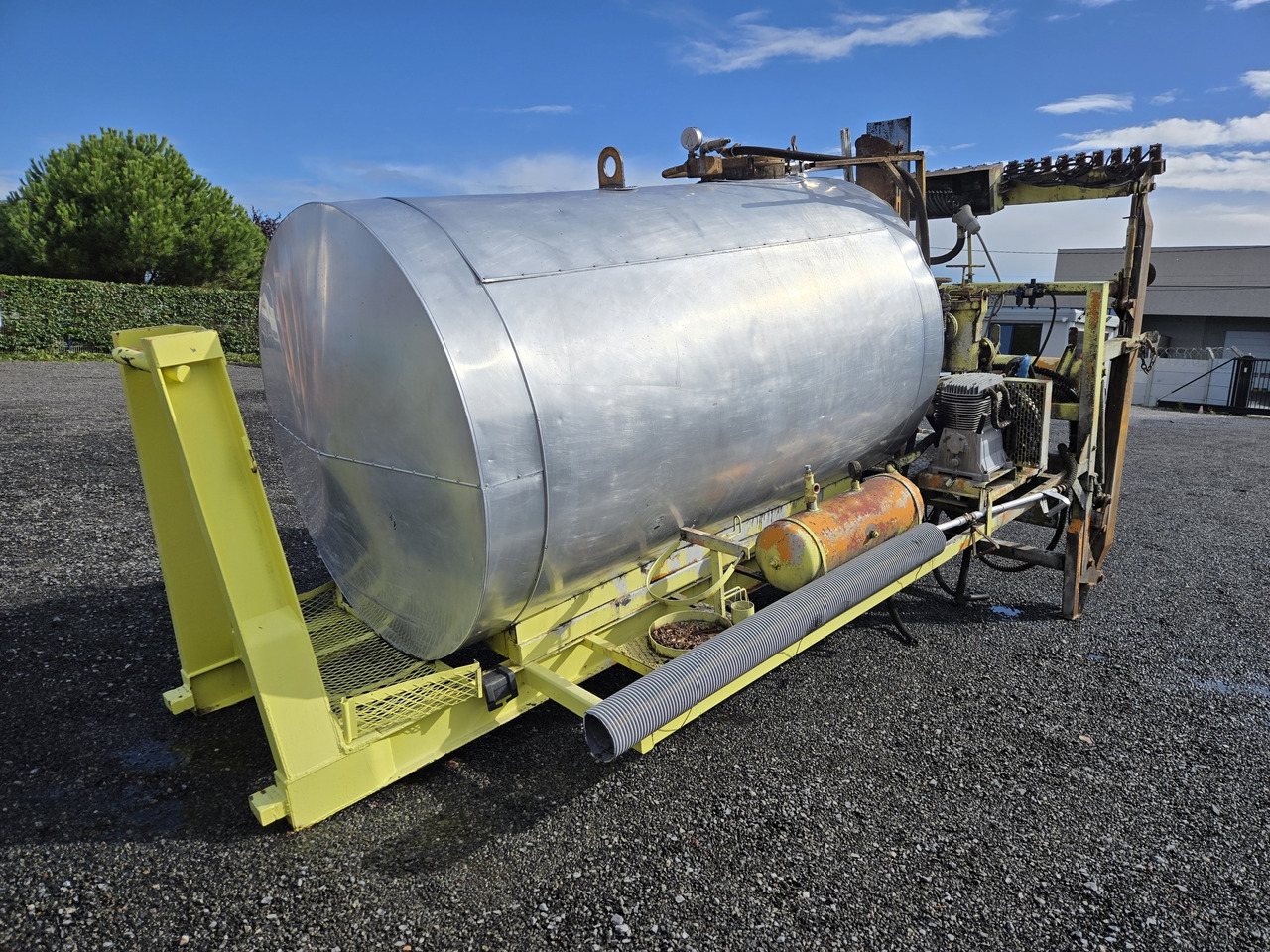 RINCHEVAL SECMAIR MAUGUIN - موزع الأسفلت: صور 5 RINCHEVAL SECMAIR MAUGUIN - موزع الأسفلت: صور 5