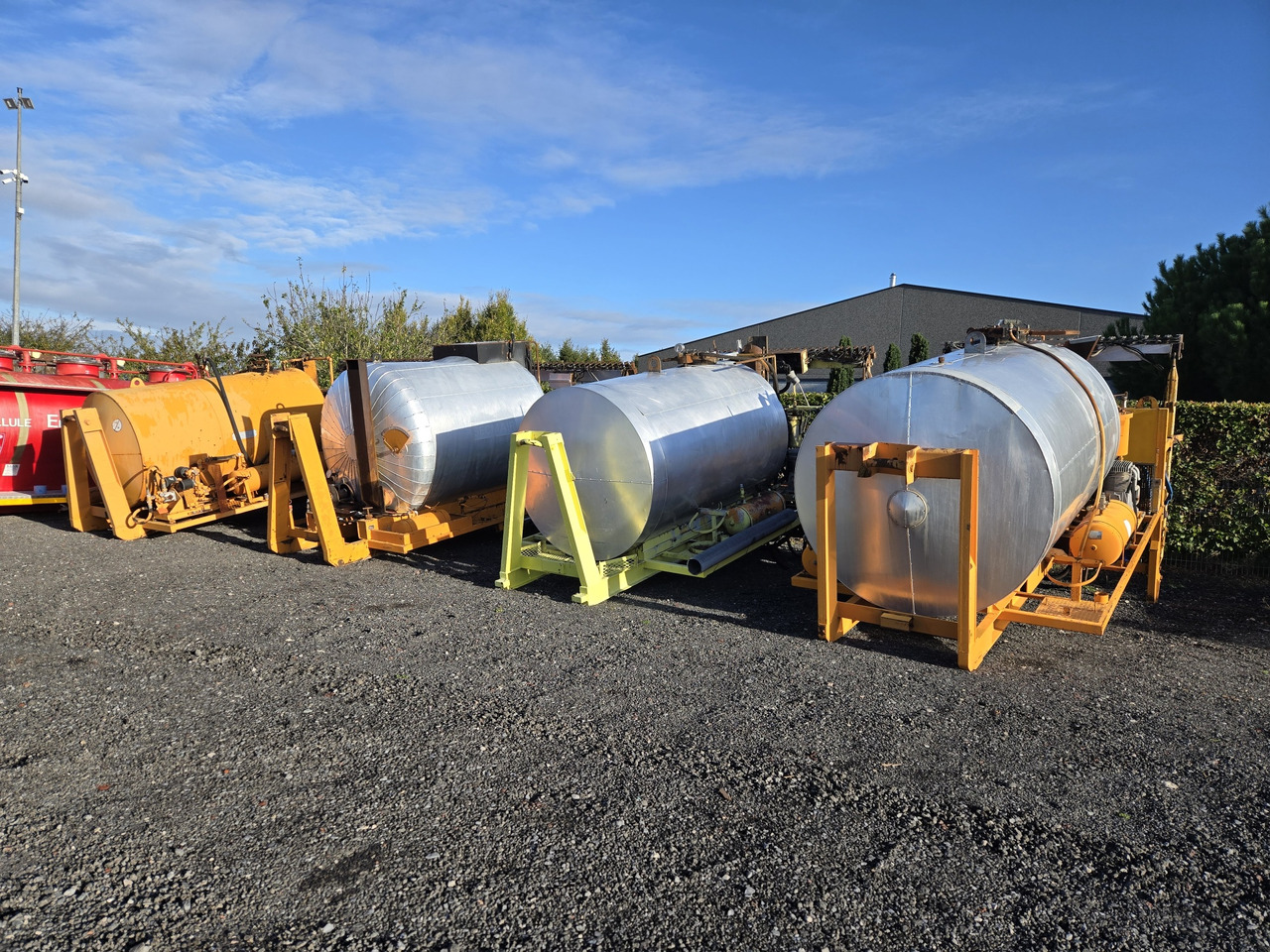 RINCHEVAL SECMAIR MAUGUIN - موزع الأسفلت: صور 1 RINCHEVAL SECMAIR MAUGUIN - موزع الأسفلت: صور 1