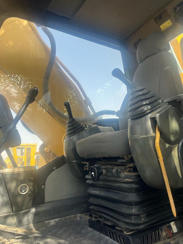 حفارات زحافة CATERPILLAR 325DL: صور 9 حفارات زحافة CATERPILLAR 325DL: صور 9