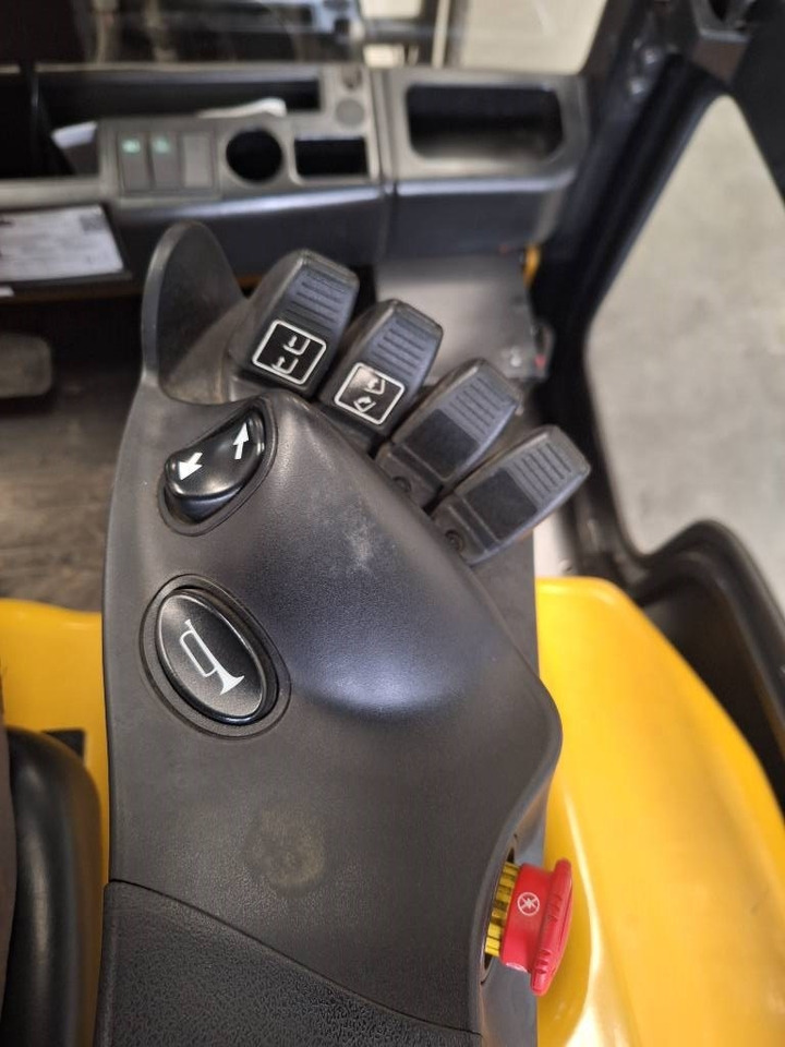 Yale ERP 50 VM - رافعة شوكية كهربائية: صور 3 Yale ERP 50 VM - رافعة شوكية كهربائية: صور 3