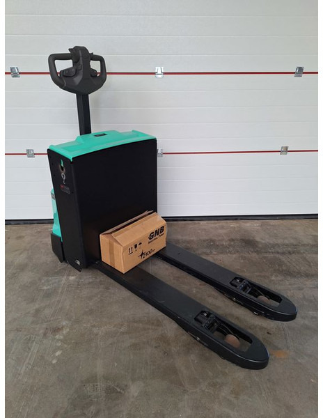 Mitsubishi PBP16N3 - جرارات صالات المطارات: صور 2 Mitsubishi PBP16N3 - جرارات صالات المطارات: صور 2