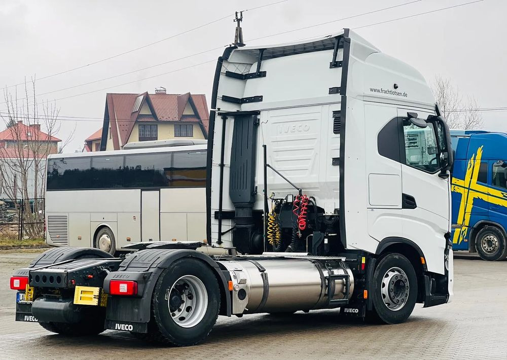 Iveco S-WAY 460 / RETARDER / - شاحنة جرار: صور 3 Iveco S-WAY 460 / RETARDER / - شاحنة جرار: صور 3