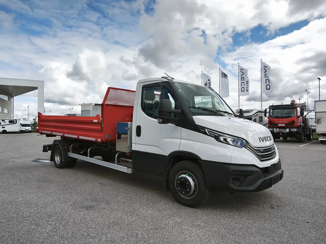 IVECO Daily 70C18H hook lift - شاحنة ذات الخطاف: صور 3 IVECO Daily 70C18H hook lift - شاحنة ذات الخطاف: صور 3