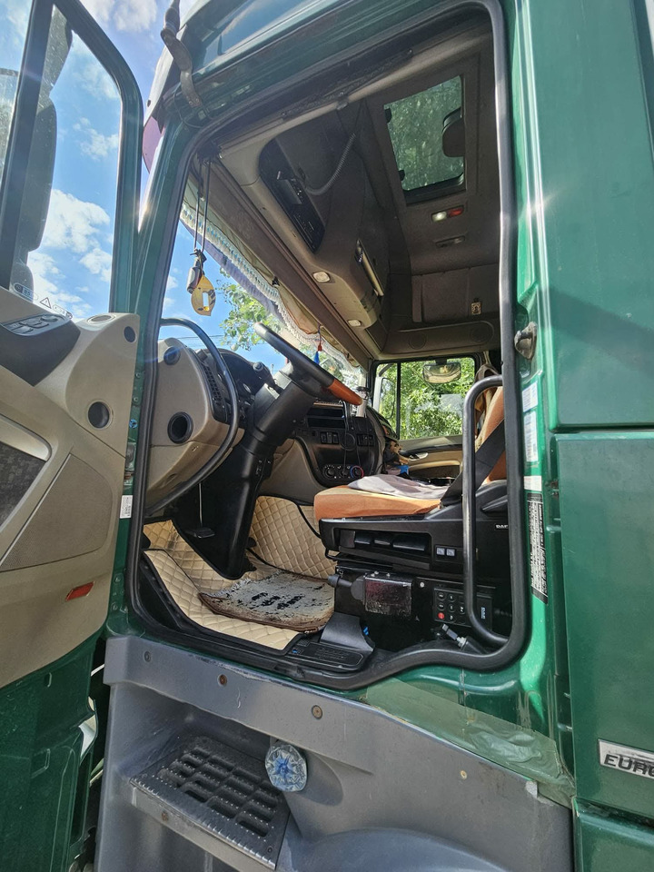 DAF XF 105.460 - شاحنة جرار: صور 4 DAF XF 105.460 - شاحنة جرار: صور 4