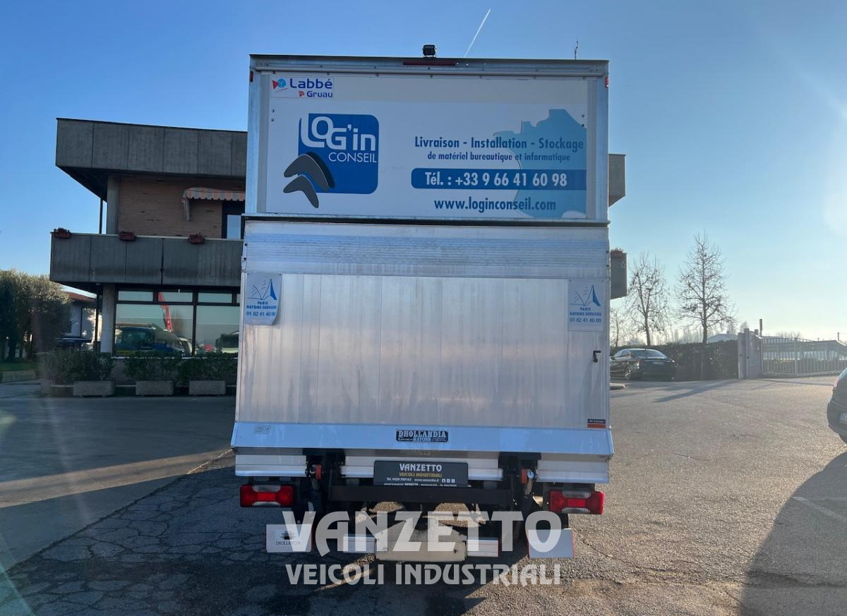 IVECO 35C14 DAILY - الشاحنات الصغيرة صندوق مغلق: صور 5 IVECO 35C14 DAILY - الشاحنات الصغيرة صندوق مغلق: صور 5