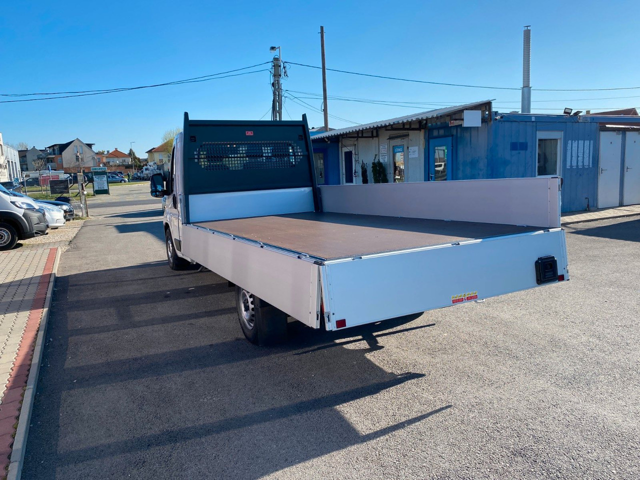 Fiat DUCATO XLWB MAXI PRITSCHE - الشاحنات الصغيرة المسطحة: صور 4 Fiat DUCATO XLWB MAXI PRITSCHE - الشاحنات الصغيرة المسطحة: صور 4