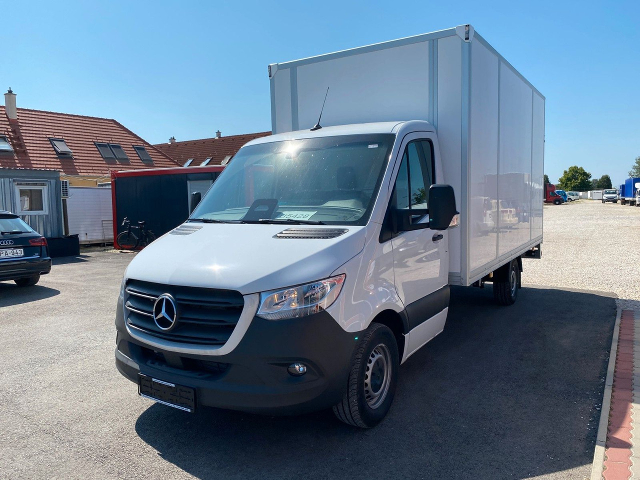Mercedes-Benz Sprinter 317 Koffer+LBW - الشاحنات الصغيرة صندوق مغلق: صور 1 Mercedes-Benz Sprinter 317 Koffer+LBW - الشاحنات الصغيرة صندوق مغلق: صور 1