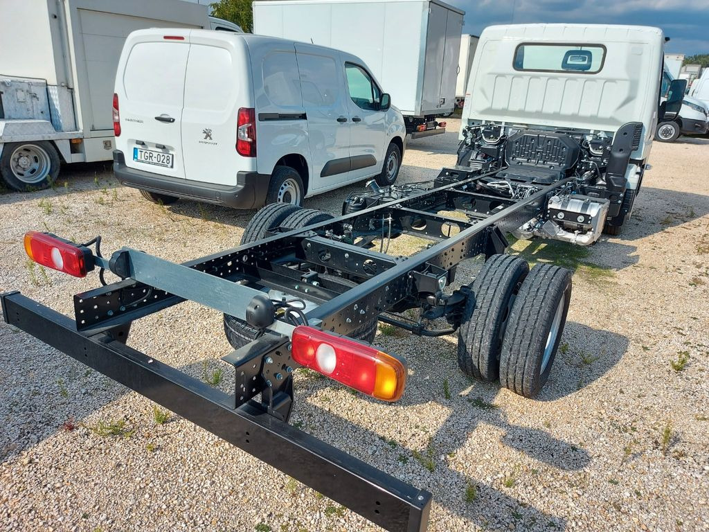 Mitsubishi Canter Fuso Fahrgestell mit wählbar Aufbau - الشاسيه شاحنة: صور 3 Mitsubishi Canter Fuso Fahrgestell mit wählbar Aufbau - الشاسيه شاحنة: صور 3