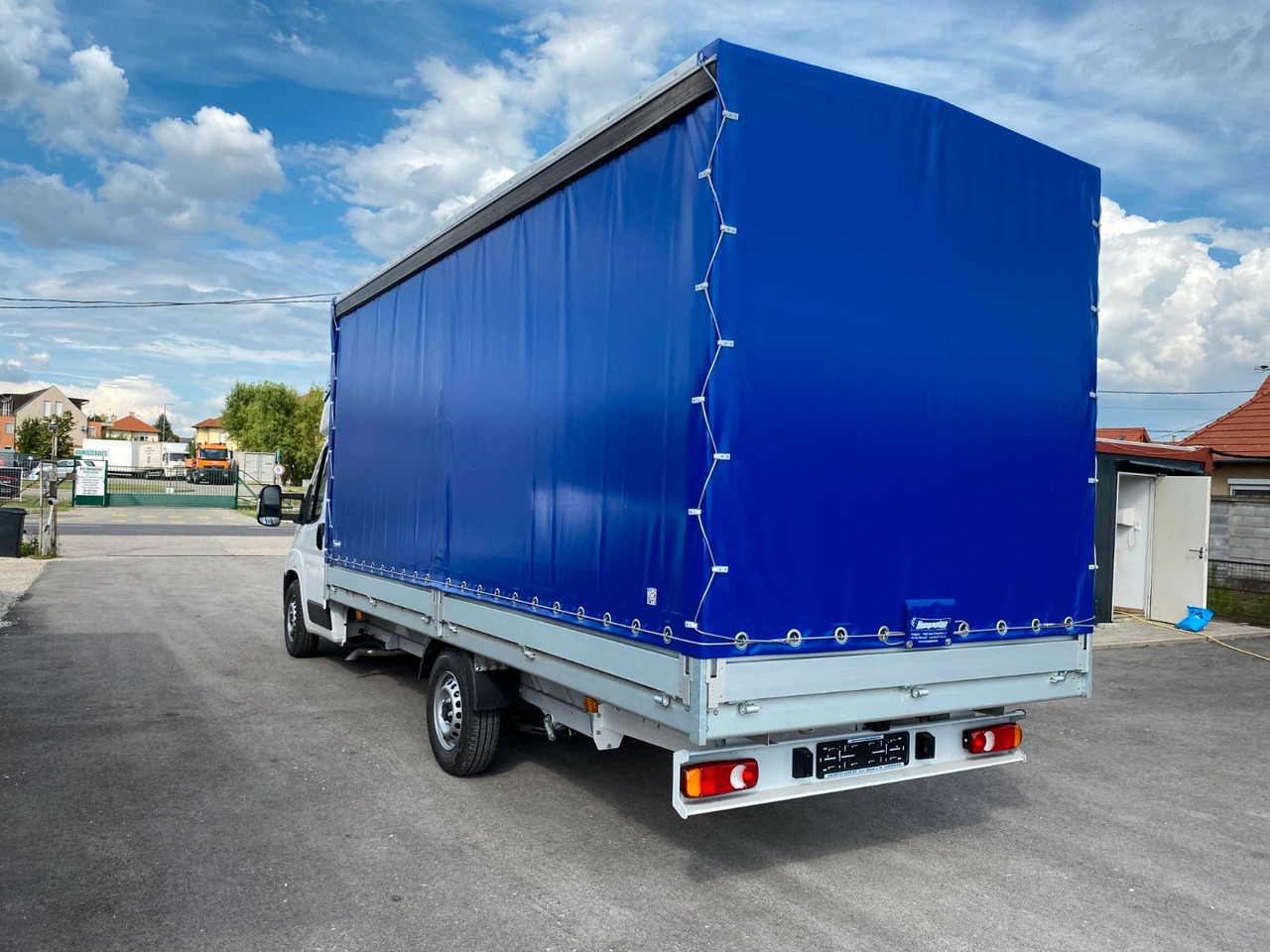 Peugeot BOXER CHC L4 HEAVY PRITSCHE+PLANE+SCHLAFKABINE - الشاحنات الصغيرة ستائر: صور 4 Peugeot BOXER CHC L4 HEAVY PRITSCHE+PLANE+SCHLAFKABINE - الشاحنات الصغيرة ستائر: صور 4