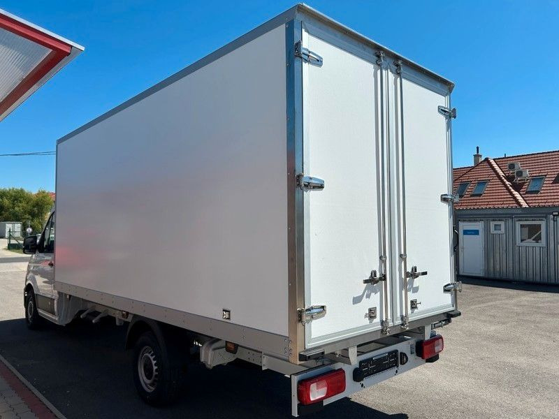 Volkswagen Crafter Koffer - الشاحنات الصغيرة صندوق مغلق: صور 2 Volkswagen Crafter Koffer - الشاحنات الصغيرة صندوق مغلق: صور 2