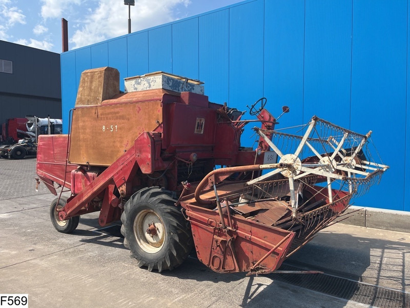 International 851 Mc Cormick International 851 - حصادة شاملة: صور 2 International 851 Mc Cormick International 851 - حصادة شاملة: صور 2