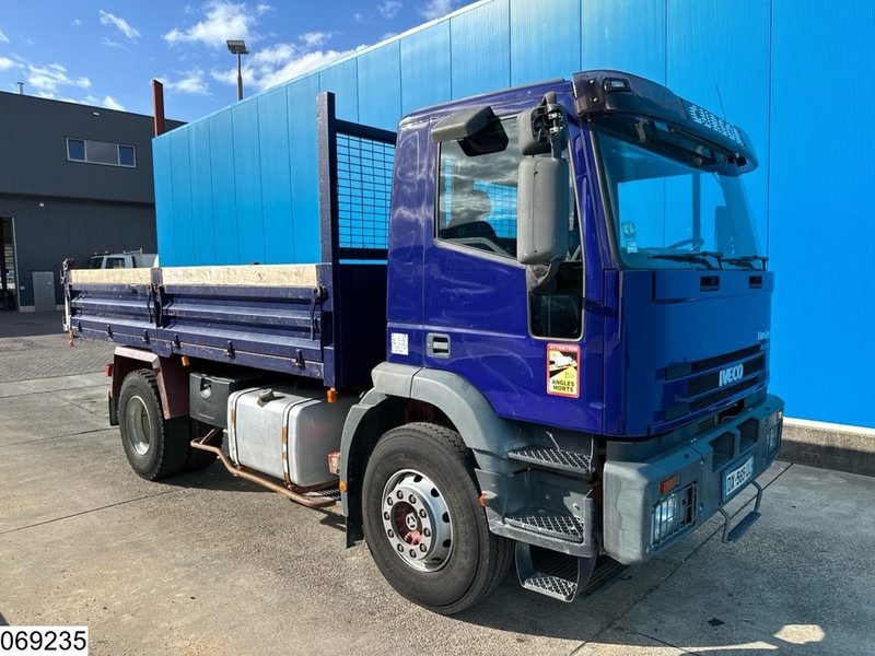 Iveco EuroTech Cursor 240 Manual, Steel suspension, PTO - قلابات: صور 4 Iveco EuroTech Cursor 240 Manual, Steel suspension, PTO - قلابات: صور 4