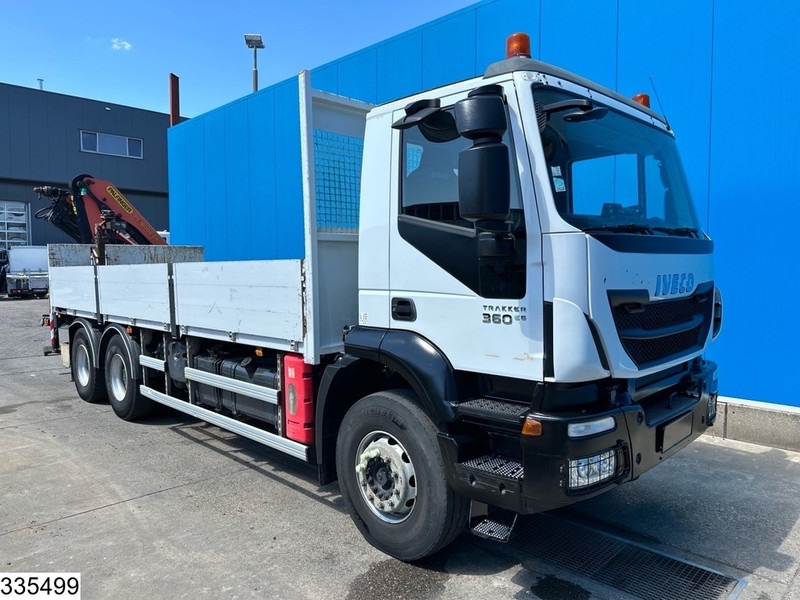 Iveco Trakker 360 6X4, EURO 6, Steel suspension, Palfinger - شاحنات مسطحة, شاحنة كرين: صور 3 Iveco Trakker 360 6X4, EURO 6, Steel suspension, Palfinger - شاحنات مسطحة, شاحنة كرين: صور 3