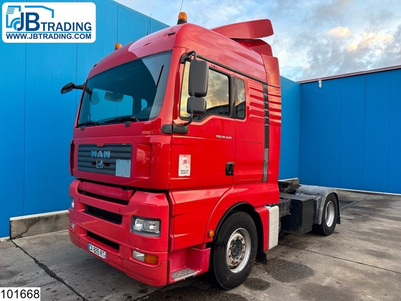 MAN TGA 18 440 EURO 4, Retarder, PTO, Hydraulic - شاحنة جرار: صور 1 MAN TGA 18 440 EURO 4, Retarder, PTO, Hydraulic - شاحنة جرار: صور 1