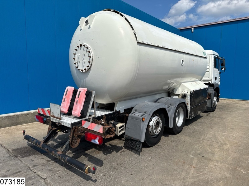 MAN TGA 26 310 6X2, 22070 Liter, PTO - شاحنة صهريج: صور 2 MAN TGA 26 310 6X2, 22070 Liter, PTO - شاحنة صهريج: صور 2