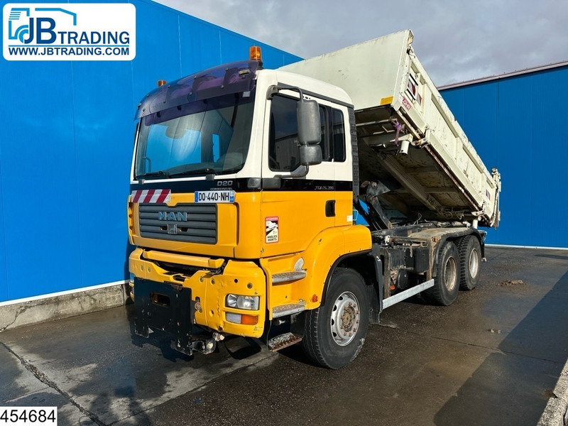 MAN TGA 26 390 6x4, Manual, Steel suspension - قلابات: صور 1 MAN TGA 26 390 6x4, Manual, Steel suspension - قلابات: صور 1