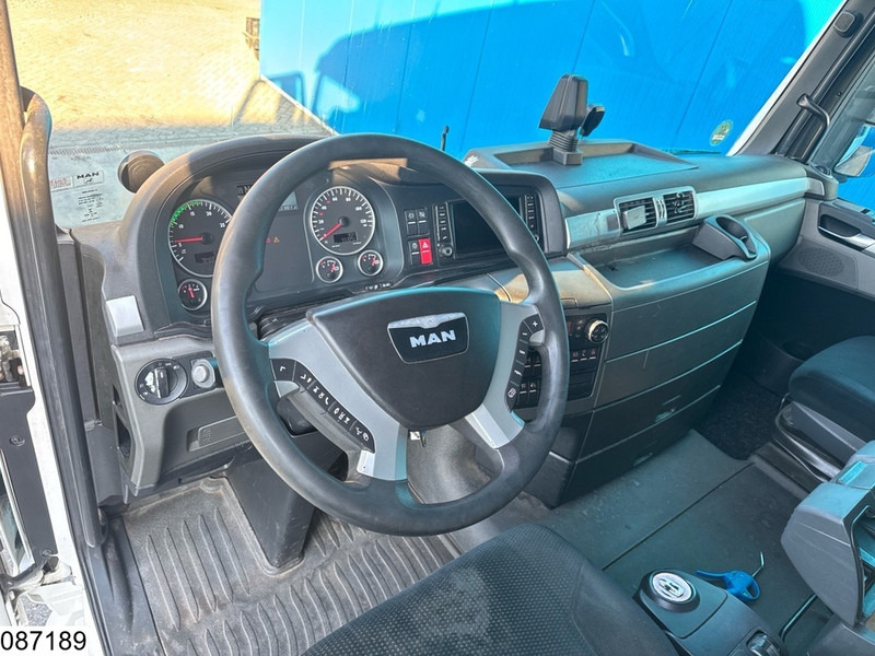 MAN TGX 24 460 6x2, EURO 6 - شاحنة جرار: صور 5 MAN TGX 24 460 6x2, EURO 6 - شاحنة جرار: صور 5