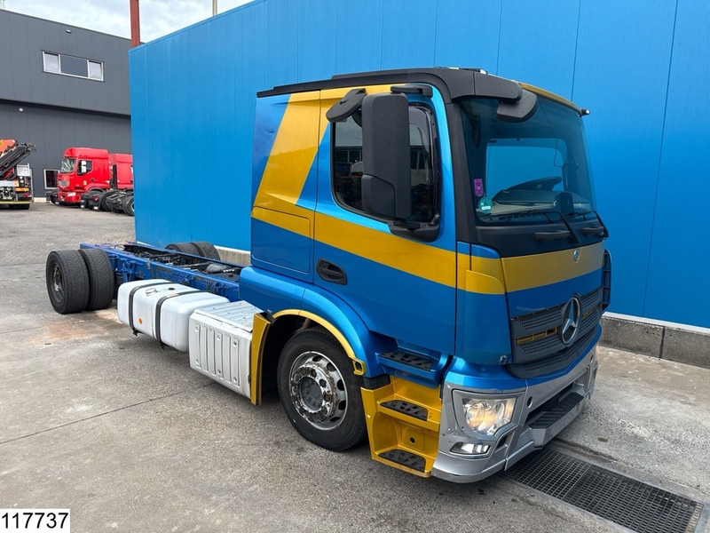 Mercedes-Benz Actros 1843 EURO 6, Hydrauliek - الشاسيه شاحنة: صور 2 Mercedes-Benz Actros 1843 EURO 6, Hydrauliek - الشاسيه شاحنة: صور 2