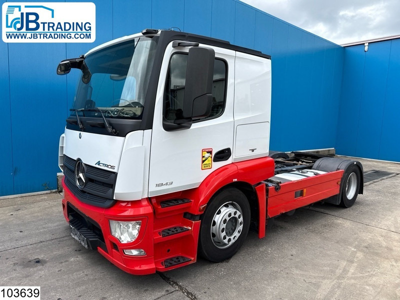 Mercedes-Benz Actros 1843 EURO 6, Retarder, PTO, LOHR, Standairco - شاحنة جرار: صور 1 Mercedes-Benz Actros 1843 EURO 6, Retarder, PTO, LOHR, Standairco - شاحنة جرار: صور 1