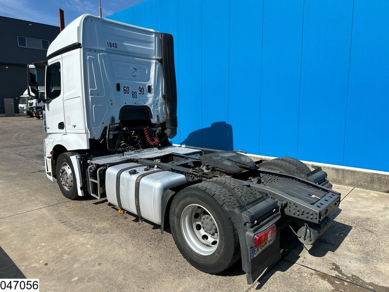 Mercedes-Benz Actros 1845 EURO 6 - شاحنة جرار: صور 4 Mercedes-Benz Actros 1845 EURO 6 - شاحنة جرار: صور 4