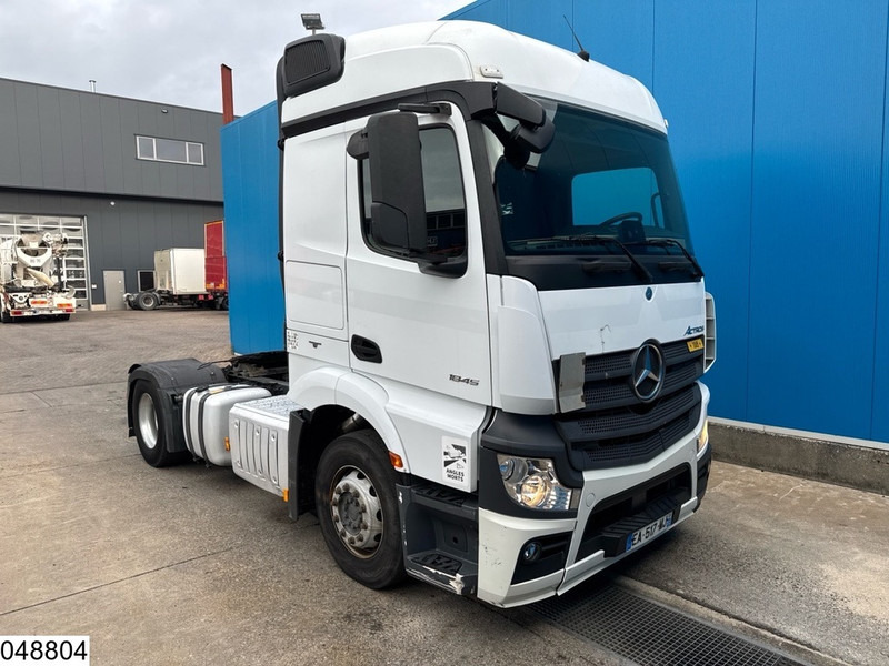 Mercedes-Benz Actros 1845 EURO 6 - شاحنة جرار: صور 3 Mercedes-Benz Actros 1845 EURO 6 - شاحنة جرار: صور 3