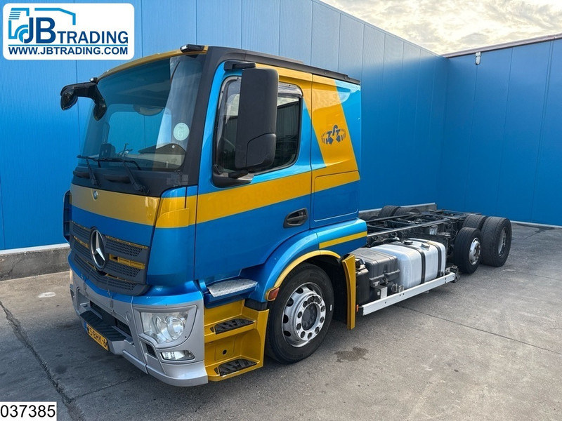 Mercedes-Benz Actros 2443 6x2, EURO 6, PTO, Standairco - الشاسيه شاحنة: صور 1 Mercedes-Benz Actros 2443 6x2, EURO 6, PTO, Standairco - الشاسيه شاحنة: صور 1