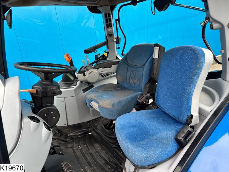 New Holland T6080 - جرار: صور 5 New Holland T6080 - جرار: صور 5