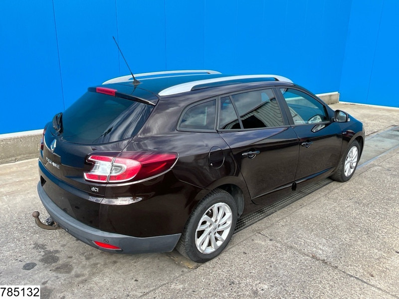 Renault ? Megane 1.5 Price includes VAT - سيارة: صور 5 Renault ? Megane 1.5 Price includes VAT - سيارة: صور 5