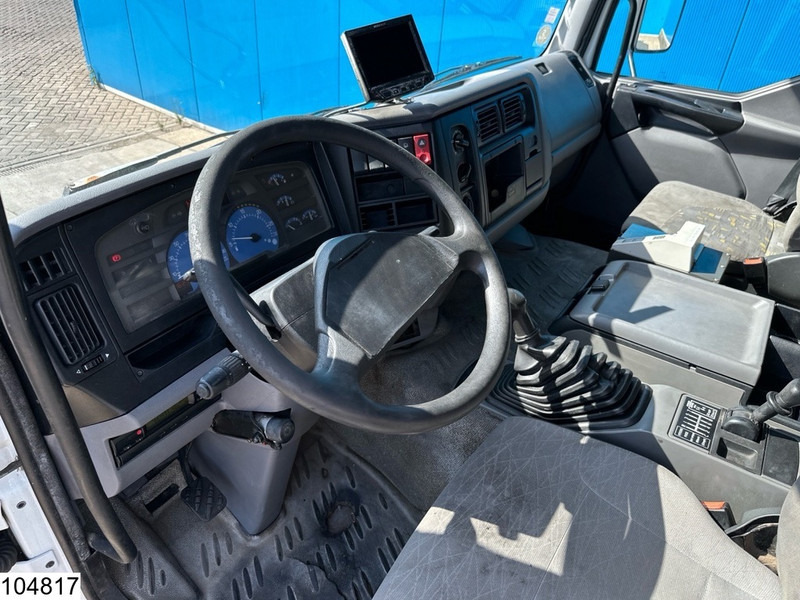 Renault Premium 270 Euro 3, Fuel, Manual, 13500 Liter, 4 Comp - شاحنة صهريج: صور 5 Renault Premium 270 Euro 3, Fuel, Manual, 13500 Liter, 4 Comp - شاحنة صهريج: صور 5