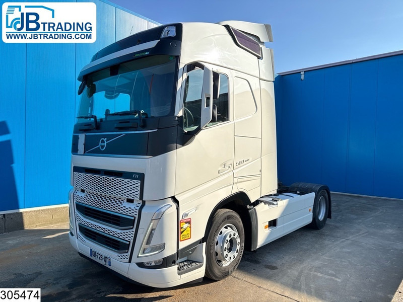Volvo FH 500 EURO 6 - شاحنة جرار: صور 1 Volvo FH 500 EURO 6 - شاحنة جرار: صور 1