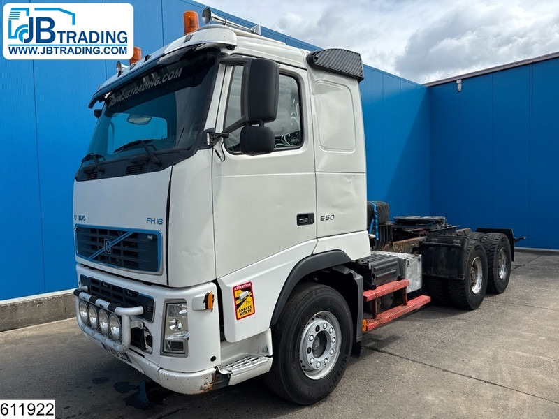 Volvo FH16 550 6x4, EURO 3, Manual, Retarder - شاحنة جرار: صور 1 Volvo FH16 550 6x4, EURO 3, Manual, Retarder - شاحنة جرار: صور 1