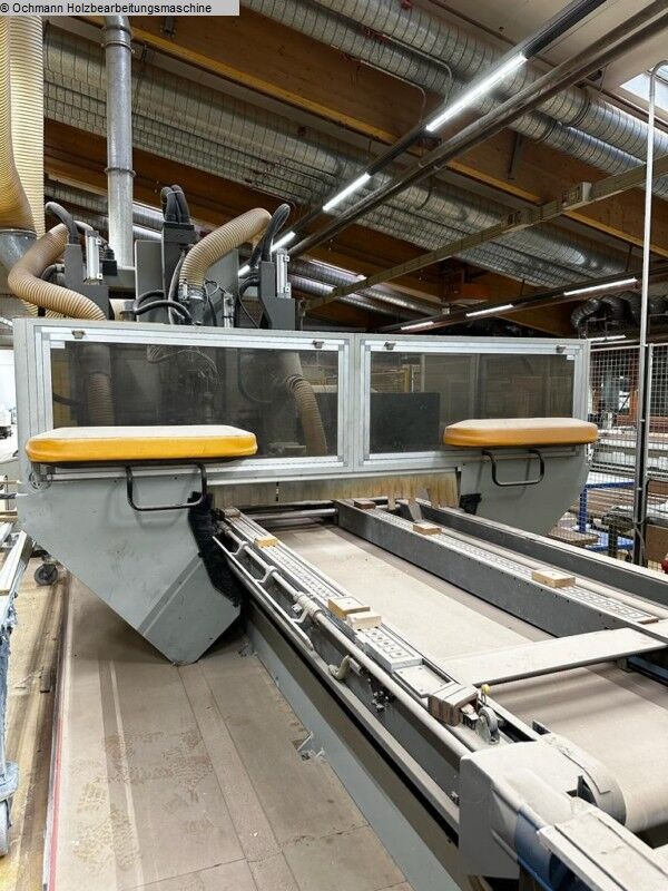 SCM Routech R 3000 - مراكز تشغيل CNC للأخشاب: صور 5 SCM Routech R 3000 - مراكز تشغيل CNC للأخشاب: صور 5