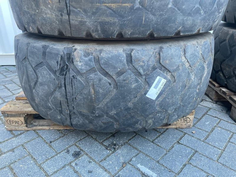 Ahlmann AZ14-BKT 17.5R25-Tire/Reifen/Band - الإطارات والجنوط - آلات البناء: صور 5 Ahlmann AZ14-BKT 17.5R25-Tire/Reifen/Band - الإطارات والجنوط - آلات البناء: صور 5
