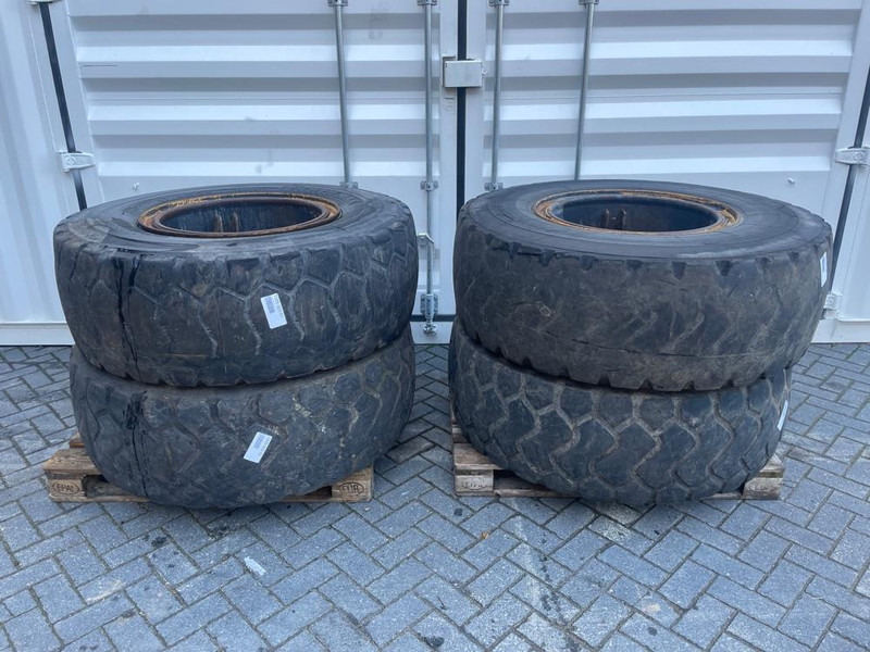 Ahlmann AZ14-BKT 17.5R25-Tire/Reifen/Band - الإطارات والجنوط - آلات البناء: صور 1 Ahlmann AZ14-BKT 17.5R25-Tire/Reifen/Band - الإطارات والجنوط - آلات البناء: صور 1